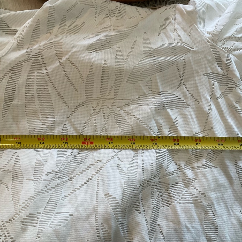 Chic White Leaf Pattern Women's Tunic - image 7